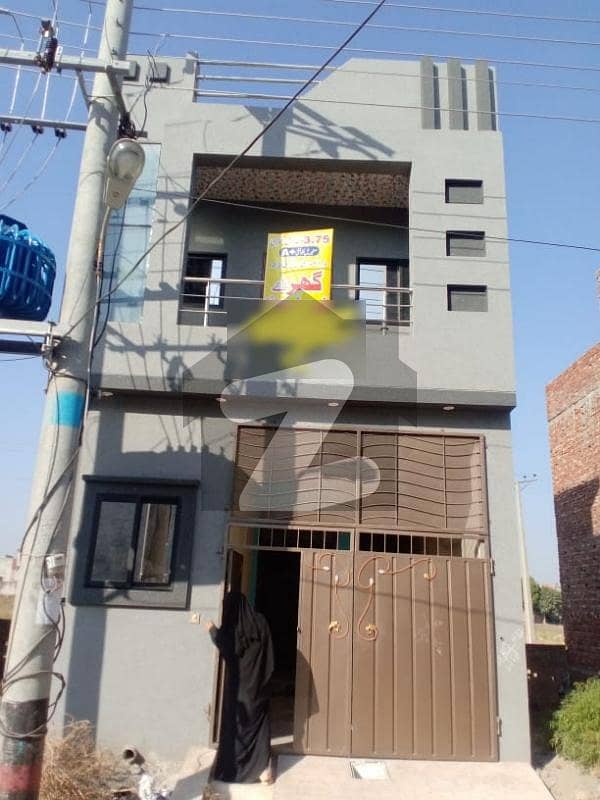 پام ولاز مین کینال بینک روڈ لاہور میں 3 کمروں کا 4 مرلہ مکان 90 لاکھ میں برائے فروخت۔