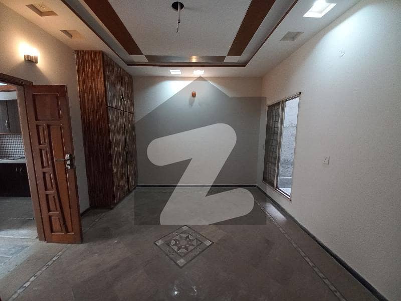 علامہ اقبال ٹاؤن لاہور میں 2 کمروں کا 2 مرلہ مکان 35.0 ہزار میں کرایہ پر دستیاب ہے۔