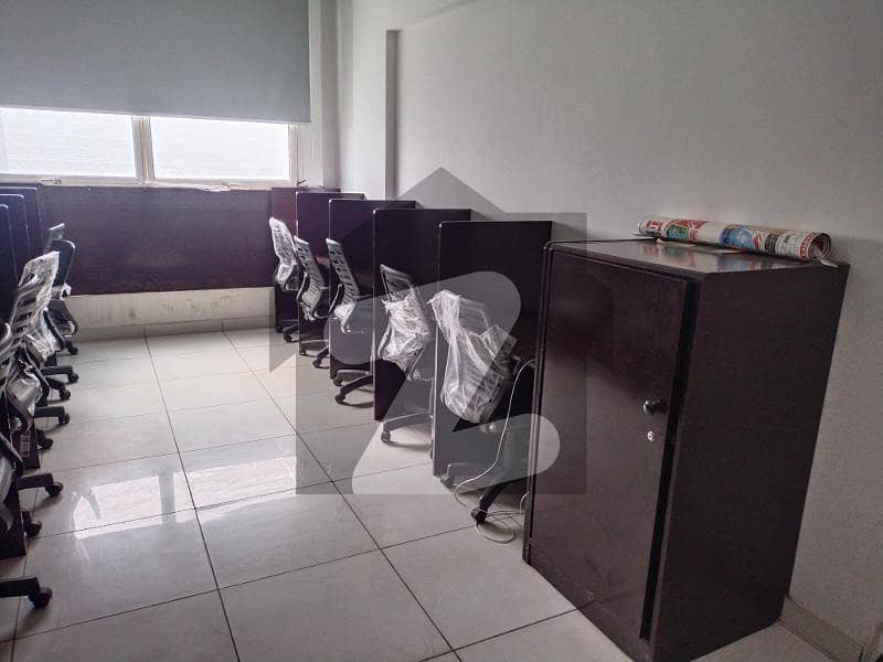 DEFENCE PHASE 2 E X T OFFICE FOR RENT 350 SQUARE FEET WITH LIFT