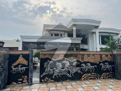 Luxurious Furnished Royal Home In Bahria Town Lahore