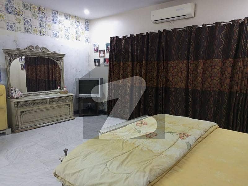 7 Marla House In Madina Town Of Madina Town Is Available For rent