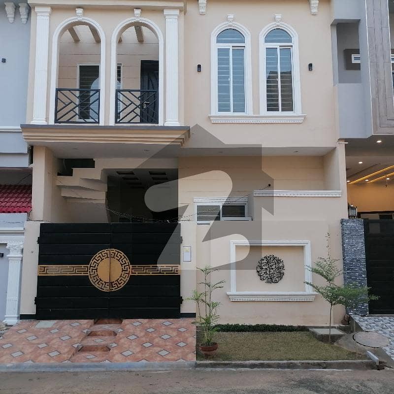 3 Marla House Ideally Situated In Jeewan City - Phase 4