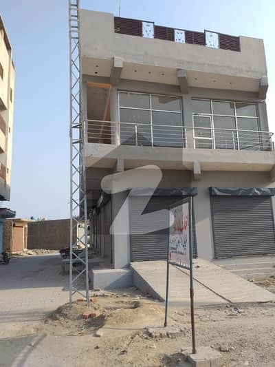 ملتان روڈ ڈیرہ غازی خان میں 11 مرلہ عمارت 5.5 کروڑ میں برائے فروخت۔