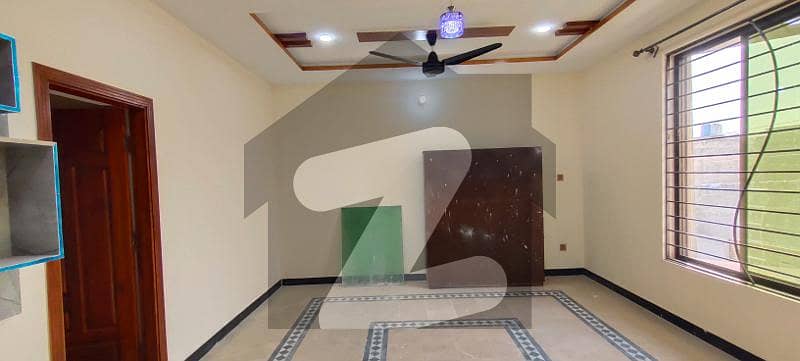 پرنس روڈ بہارہ کھوہ,اسلام آباد میں 7 کمروں کا 1 کنال مکان 1.2 لاکھ میں کرایہ پر دستیاب ہے۔