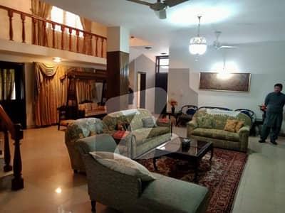 ONE KANAL FULLY FURNISHED HOUSE FOR RENT