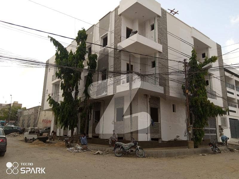 خالد بِن ولید روڈ کراچی میں 4 کمروں کا 9 مرلہ بالائی پورشن 4.0 کروڑ میں برائے فروخت۔