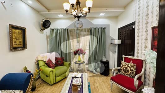 10 Marla Corner House For Sale In Bahria Town Lahore