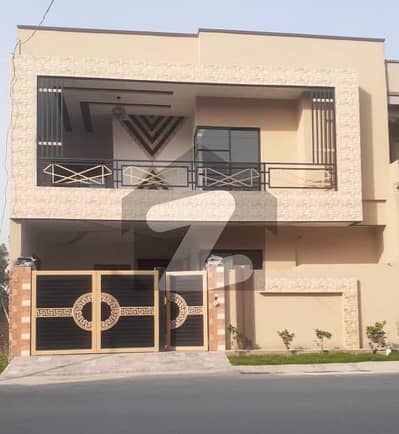 النور گارڈن فیصل آباد میں 4 کمروں کا 6 مرلہ مکان 2.15 کروڑ میں برائے فروخت۔