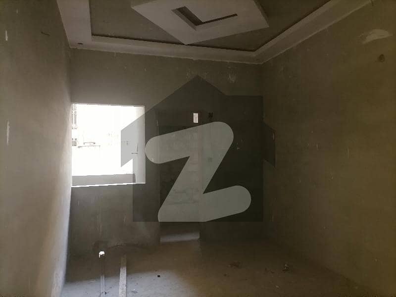 ناظم آباد 3 - بلاک سی ناظم آباد 3 ناظم آباد کراچی میں 3 کمروں کا 5 مرلہ فلیٹ 80 لاکھ میں برائے فروخت۔