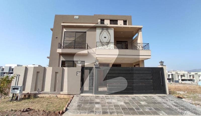 D17/1 Extension 10 Marla Brand New Double Storey House Available For Rent