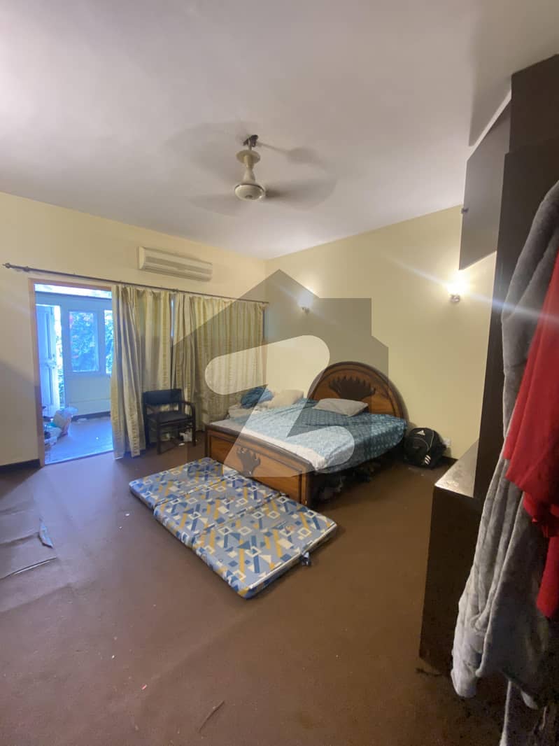Furnished Room Available For Rent For Male