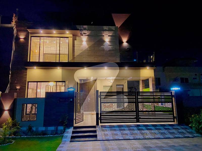 10 Marla facing park beautiful modern designed house available for sale in A blok