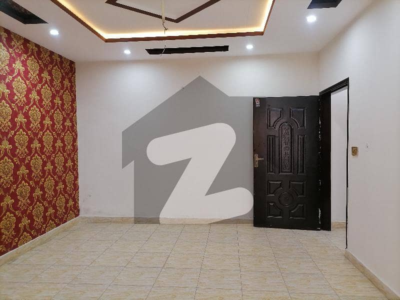 گلزار لاہور میں 3 کمروں کا 3 مرلہ مکان 1.1 کروڑ میں برائے فروخت۔