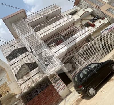 ناظم آباد - بلاک 5سی ناظم آباد کراچی میں 6 کمروں کا 9 مرلہ مکان 4.5 کروڑ میں برائے فروخت۔
