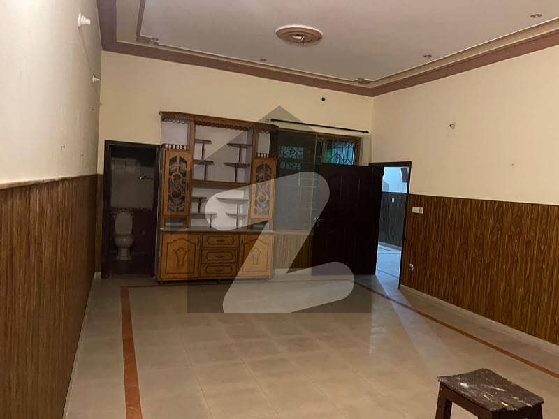 Gorgeous 1 Kanal Lower Portion For rent Available In Marghzar Officers Colony