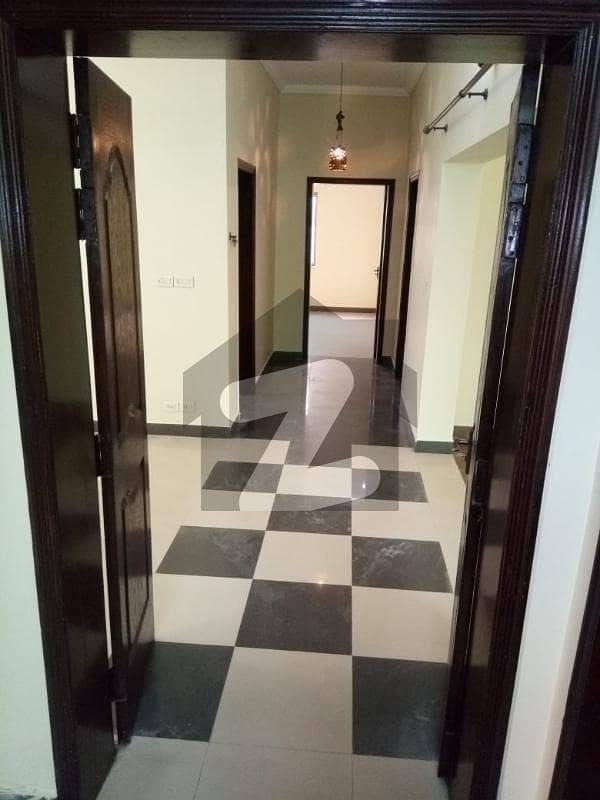 Good Condition 3 Bed House For Rent In Askari 11 - Sector B