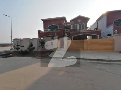 20 Marla House In Beautiful Location Of Askari 3 In Multan
