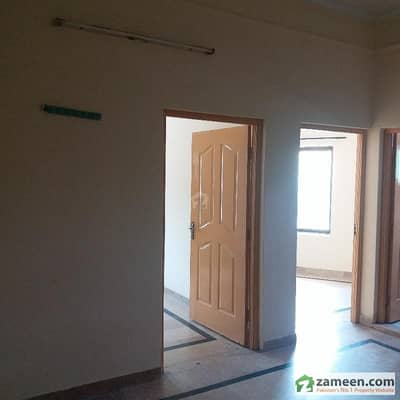 2 Bed Flat In Johar Town Near Emporium Mall For Rent