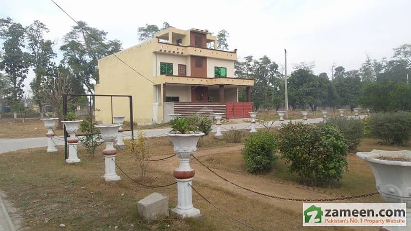 Jhelum Kdc Garden - 10 Marla Cornor And Park Facing Plot At Very Lush Location