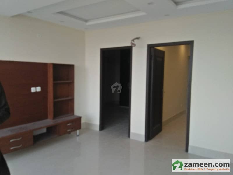 2 Beds Flat Brand New For Rent In  Block Dd Sector D Bahria Town Lahore