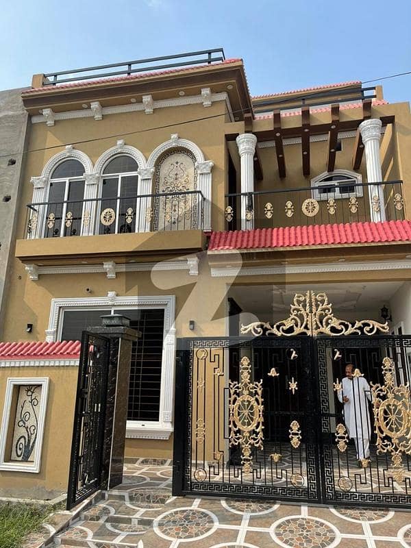 5 Marla Lavish Beautiful House Available In Just 33 Percent With 5 Years Installment