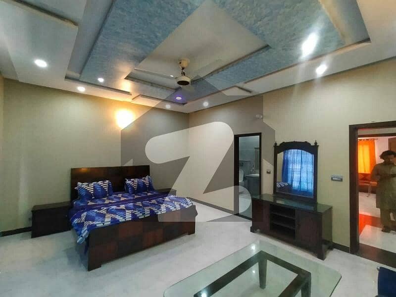 جیل روڈ لاہور میں 7 کمروں کا 1 کنال مکان 3.5 لاکھ میں کرایہ پر دستیاب ہے۔