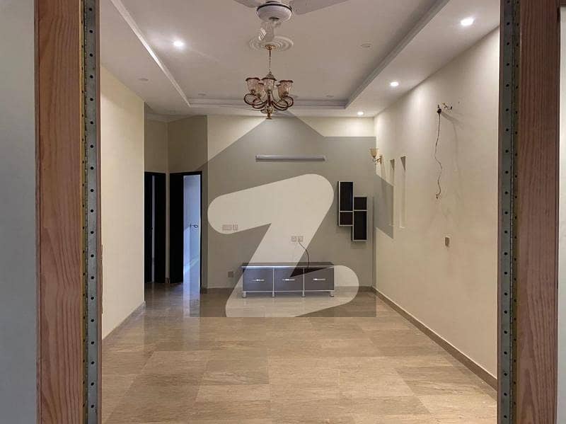 10 Marla 3BHK House Upper Portion Available For Rent Lake City Sector