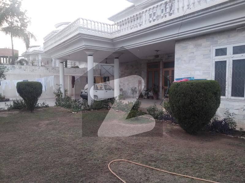 2 Kanal Old House For Sale In Hayatabad Phase-2 J-2 Peshawar