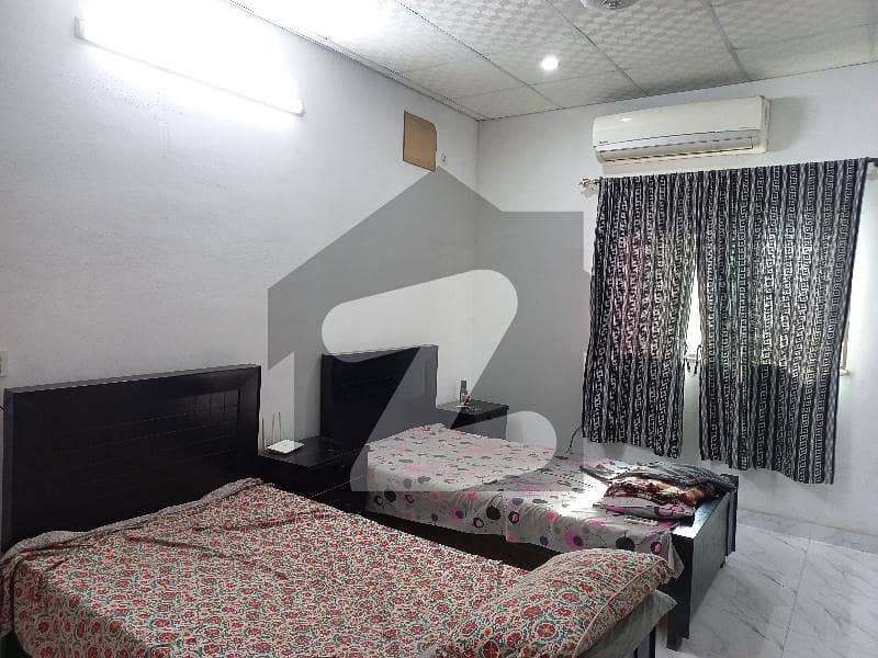 Full Furnished Room For Rent In Sunflower Society Near pay Expo Centre Only Job Holder