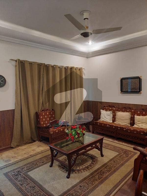 12 Marla 4BHK Facing Park Finished House Available for Rent
