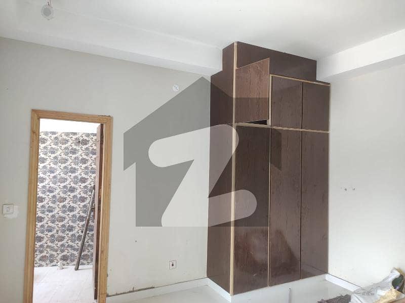 1 Bedroom Beautiful Flat Available Dawood Plaza 1 Bedroom Beautiful Flat Available Dawood Plaza