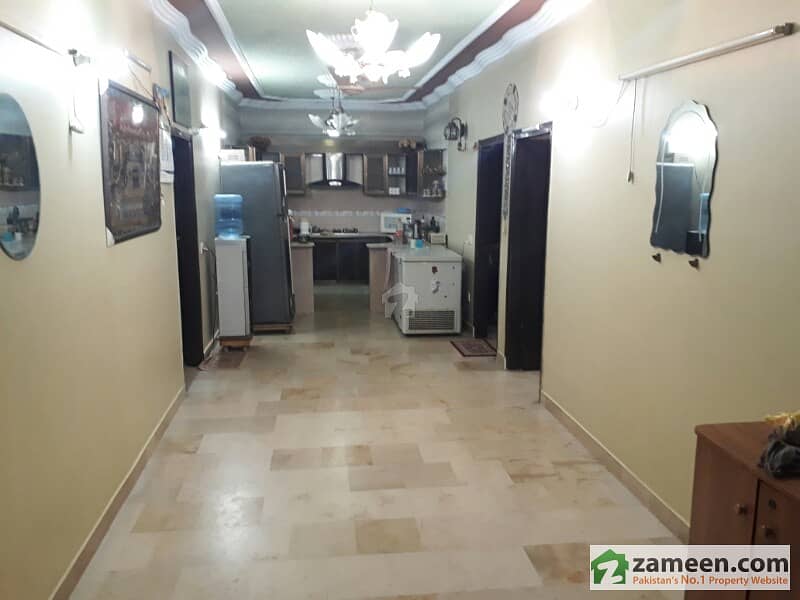 اولڈ حاجی کیمپ صدر ٹاؤن کراچی میں 3 کمروں کا 6 مرلہ فلیٹ 60 لاکھ میں برائے فروخت۔