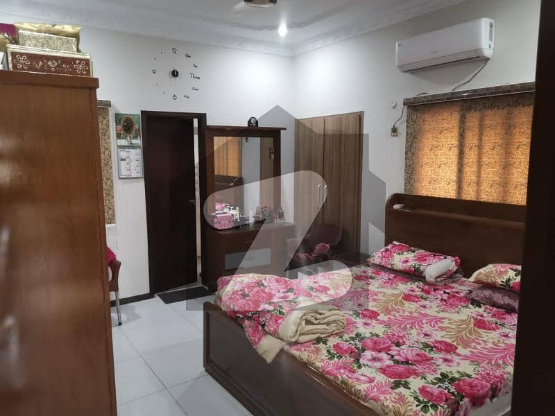پی ای سی ایچ ایس بلاک 6 پی ای سی ایچ ایس,جمشید ٹاؤن,کراچی میں 11 کمروں کا 1 کنال مکان 11.0 کروڑ میں برائے فروخت۔