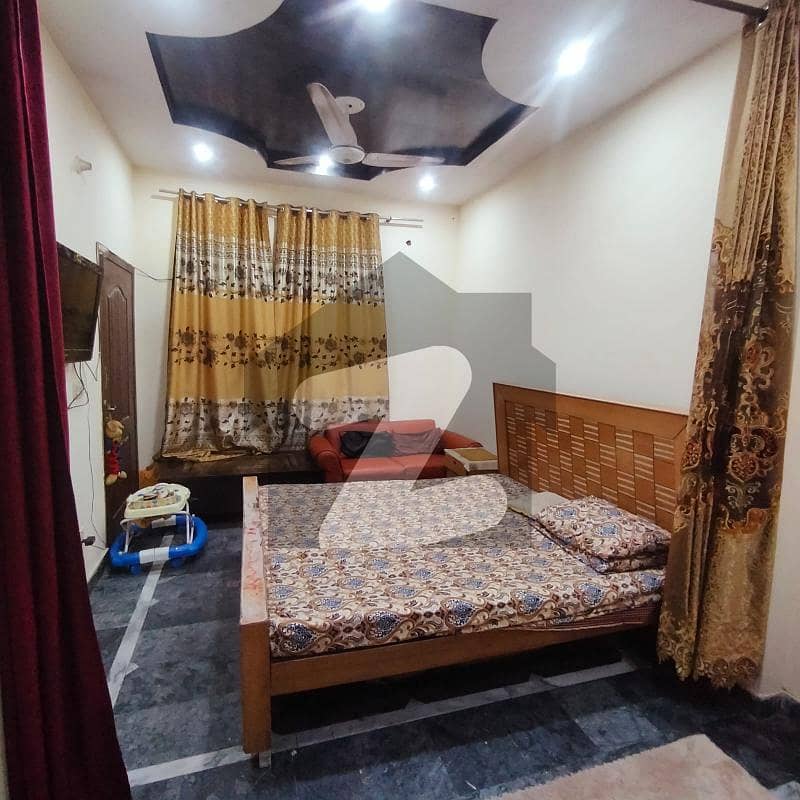 ظہیر ولاز لاہور میں 3 کمروں کا 4 مرلہ مکان 1.35 کروڑ میں برائے فروخت۔