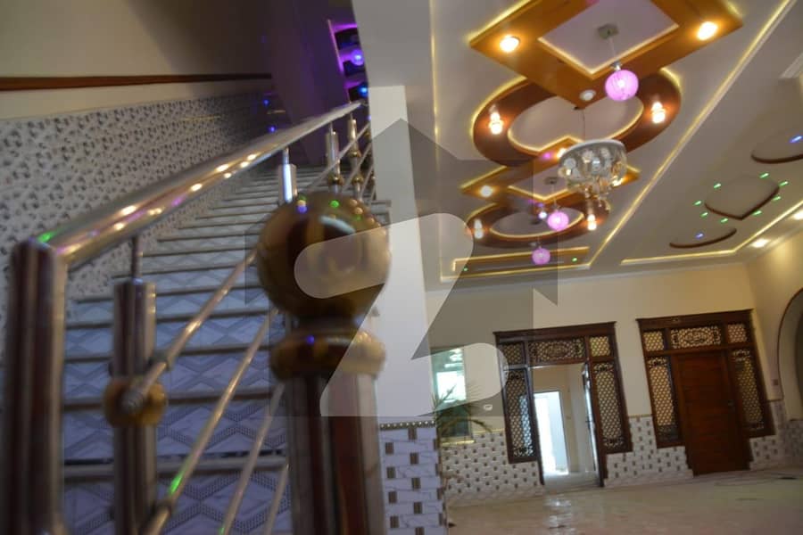 نیو سٹی ہومز پشاور میں 7 مرلہ مکان 2.2 کروڑ میں برائے فروخت۔