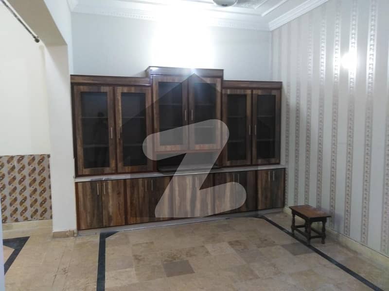 9 Marla Upper Portion Available For rent In Sher Zaman Colony