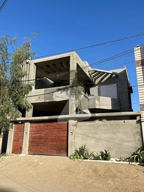 250-yrds House For Sale Gulshan-e-maymar / Garden City