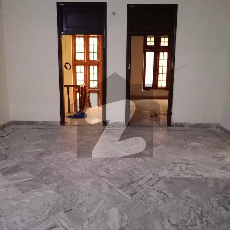 Get A 4500 Square Feet Upper Portion For Rent In Khayaban Colony
