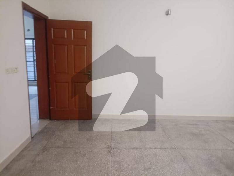 10 Marla 05 Bedroom House Available For Rent In Askari 10 Sector D Lahore Cantt