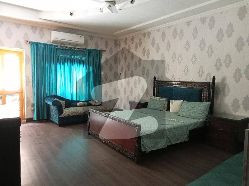 I-8 Room One Bed Furnished