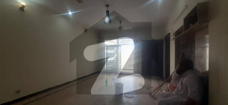 1 kinal ground portion for rent in G15 islamabad