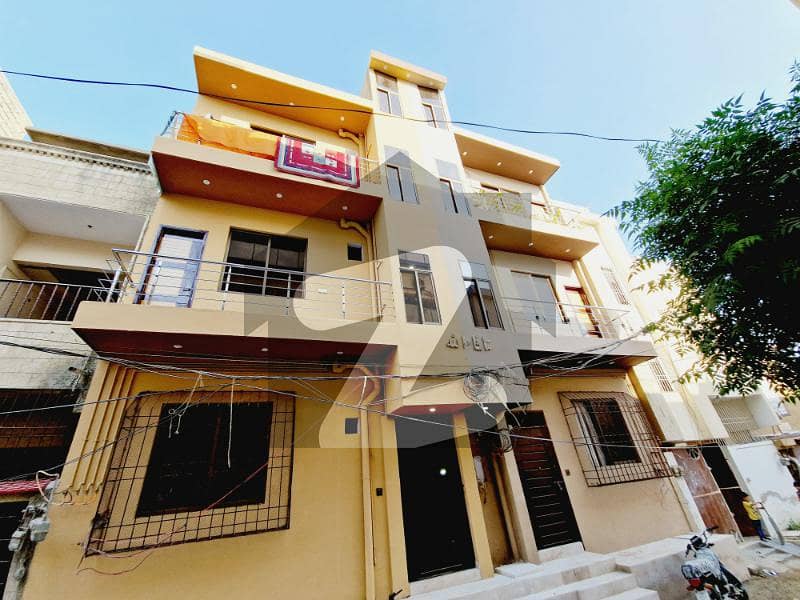 70 Yard Portion 2 Bed Lounge in Gulistan-e-Jauhar for Sale