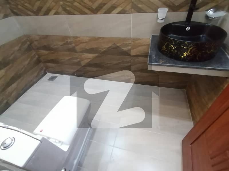 Corner 1 Kanal House In Only Rs. 55,000,000