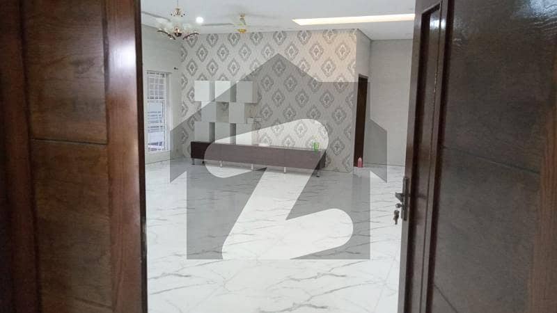 A beautiful and lavish upper portion for rent & ground lock