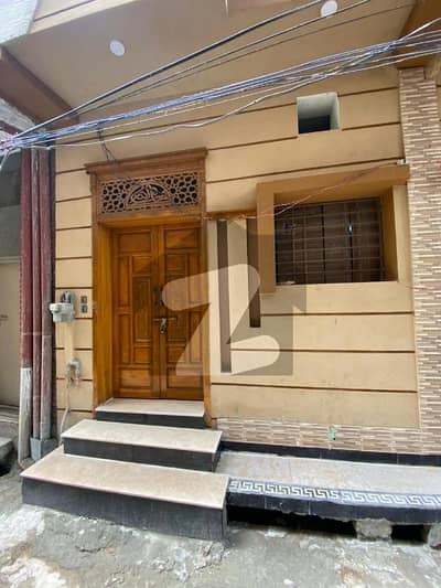ظفر الحق روڈ راولپنڈی میں 3 کمروں کا 3 مرلہ مکان 1.2 کروڑ میں برائے فروخت۔