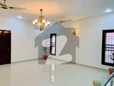 کے ڈی اے آفیسرز سوسائٹی گلشنِ اقبال ٹاؤن,کراچی میں 5 کمروں کا 12 مرلہ مکان 13.0 کروڑ میں برائے فروخت۔