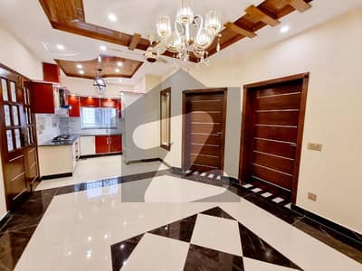 10 Marla Lower Portion House Available For Rent In Chambelli Block Bahria Town Lahore