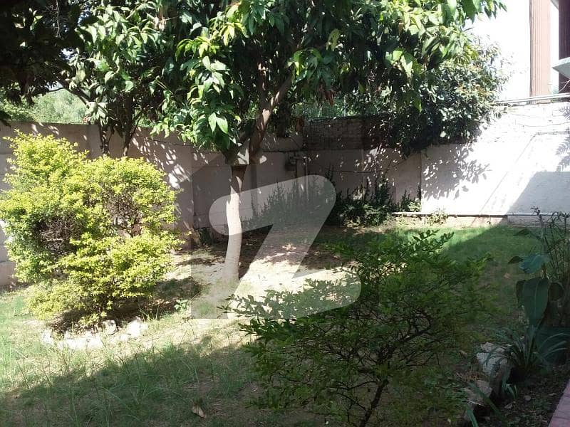 Demolish Able Property With Cda Transfer, Green Surroundings And Peaceful Location Demolish Able Property With Cda Transfer, Green Surroundings And Peaceful Location