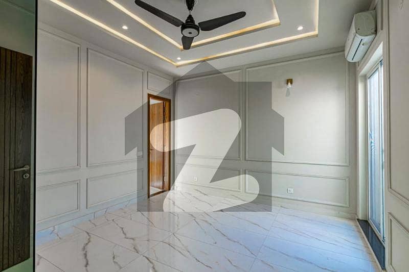 Upper Portion Spread Over 10 Marla In Cantt Available Upper Portion Spread Over 10 Marla In Cantt Available