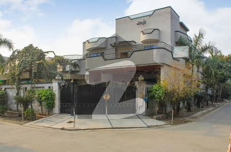 2 Kanal Double Storey Double Unit Luxury House For SALE In Johar Town